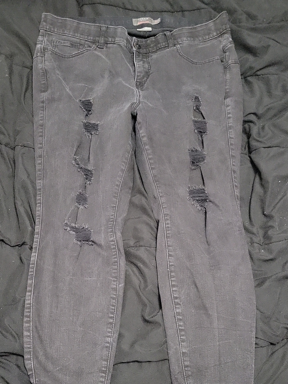 Torrid Size 20S Bombshell Skinny Distressed Black Jeans